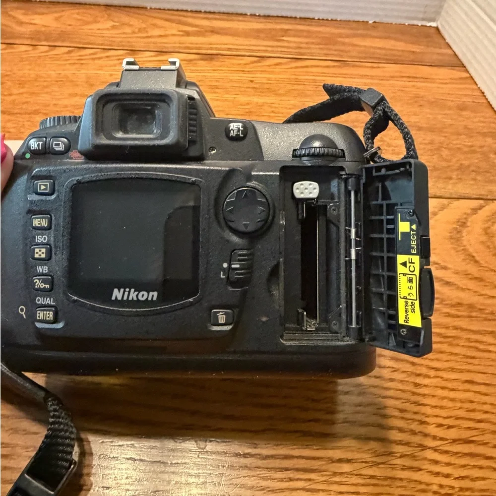 Nikon camera & accessories with Vintage Quantaray padded camera bag NOT TESTED